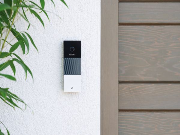 doorbell-closeup-web_2_1_1_1